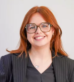 H. 2 Emilia James H. 2 Emilia James